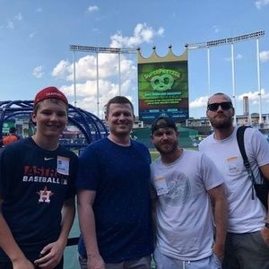 Meet your Posher, Robert